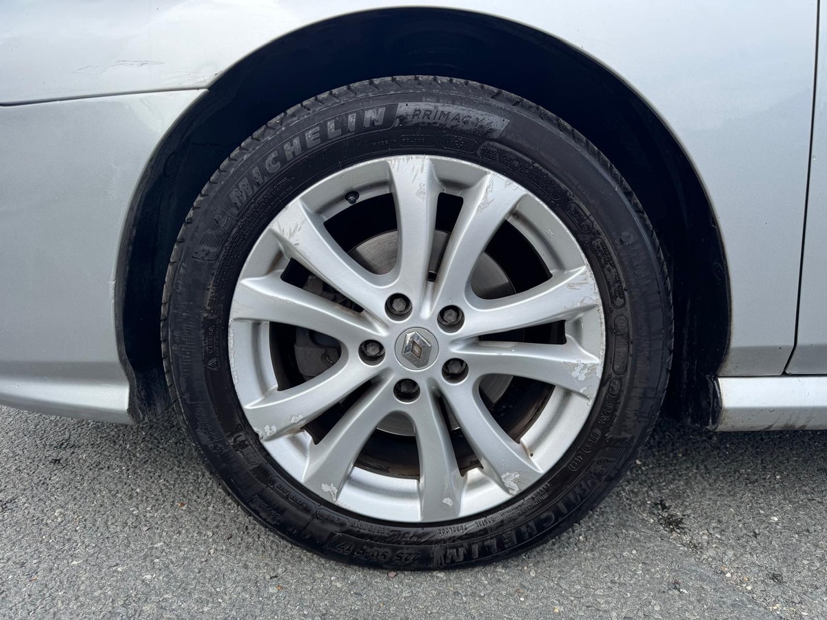 RENAULT Latitude 2.0 dci 150cv Business - garantie