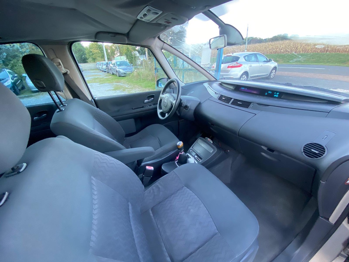 RENAULT Espace iv 2.0 dci 150cv 248170km 7 places 
