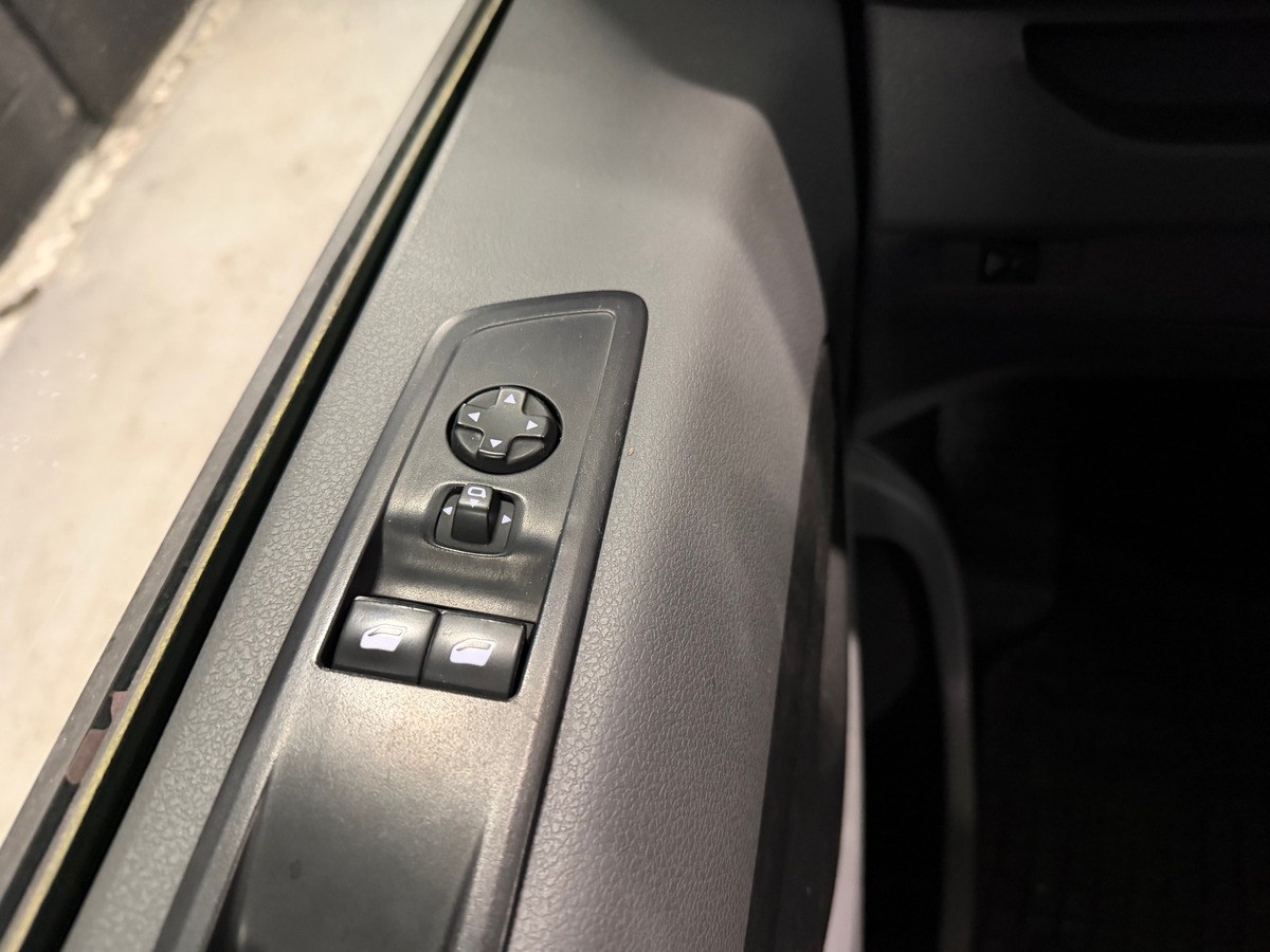 Peugeot Expert LONG 2.0 HDI 180 ch EAT6 PREMIUM PACK TVA RECUPERABLE DOUBLE PORTES COULISSANTESE