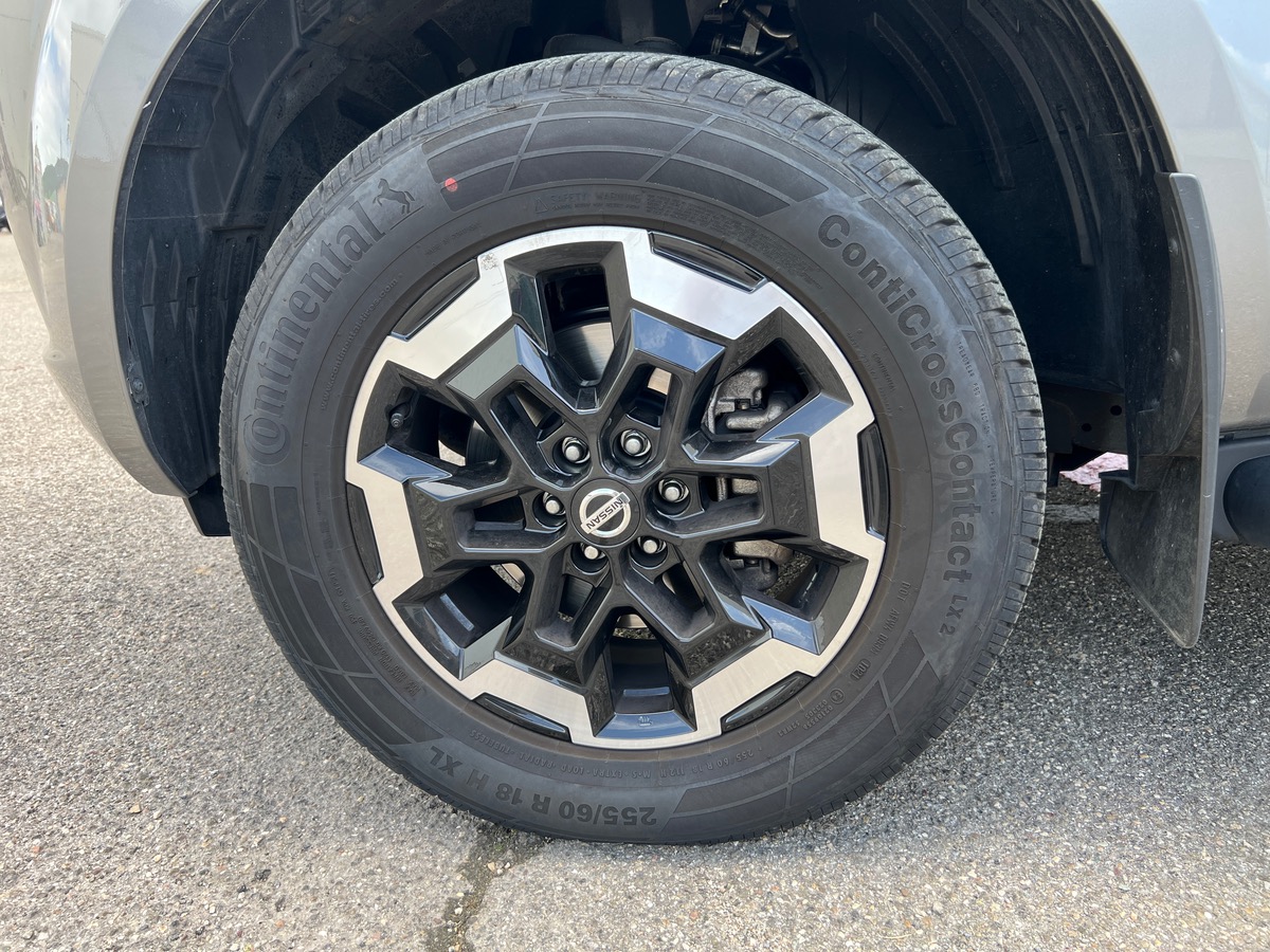 Nissan Navara 2.3L KING CAB 163ch,  SUIVI COMPLET, GARANTIE CONSTRUCTEUR