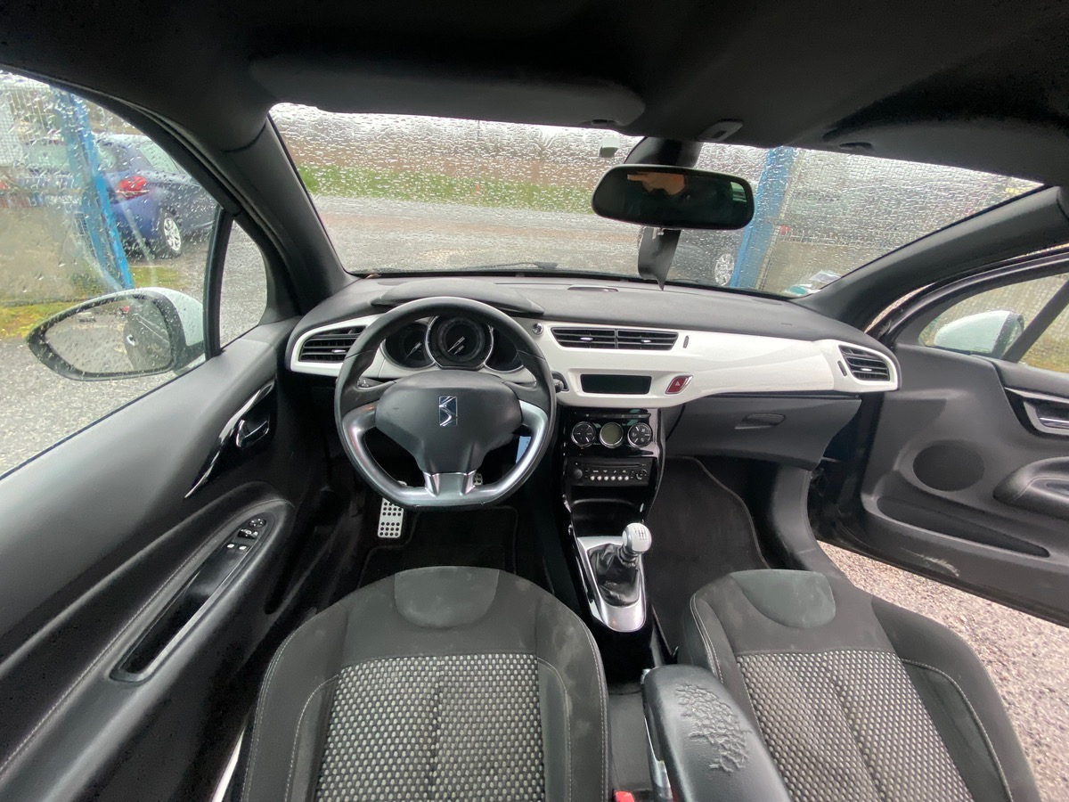 Citroën DS3 1.6 ehdi 112cv 222141km 09/2010