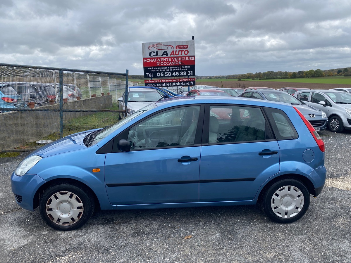Ford Fiesta 1.4 tdci 70cv petit prix garantie 3 mois 