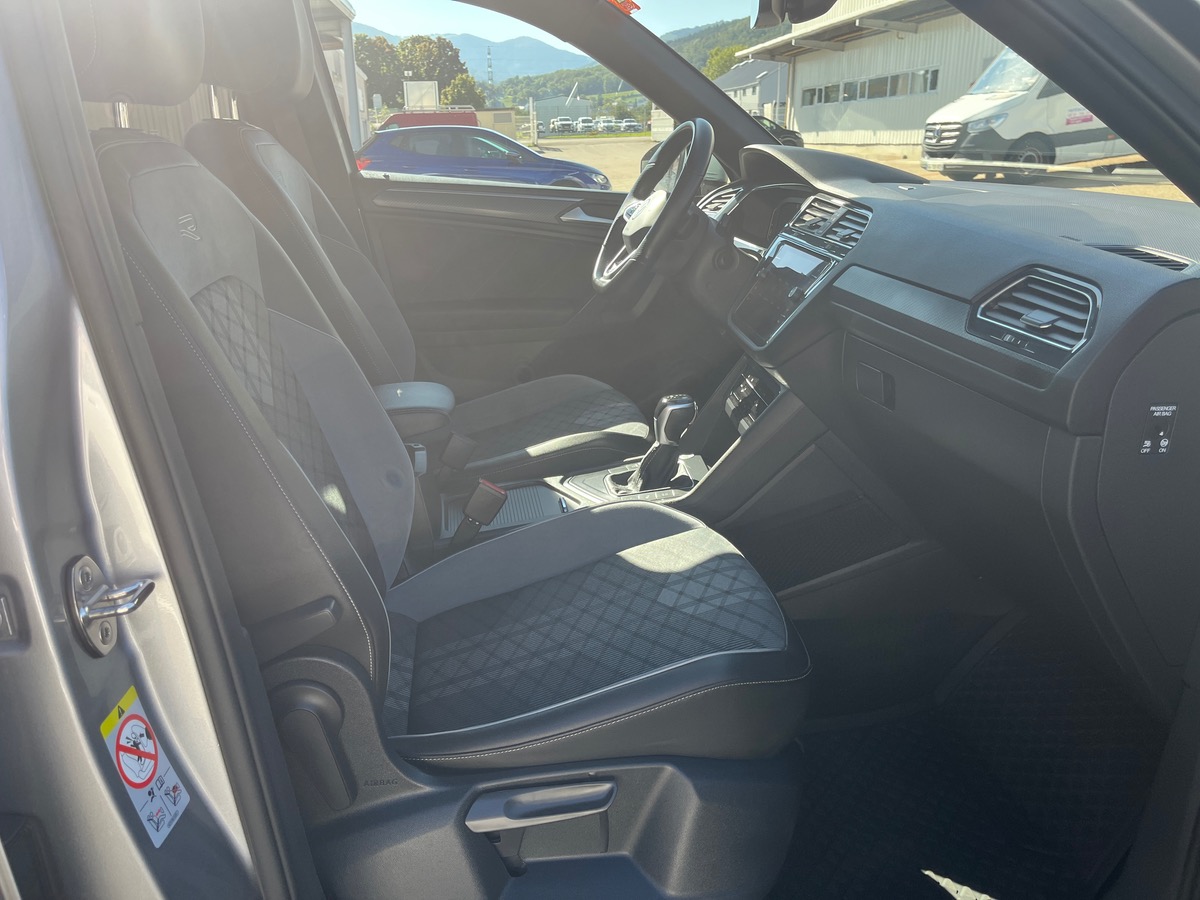 Volkswagen Tiguan Allspace 2.0 TDI 150ch R-Line DSG7, Suivi complet VW, Attelage électrique pivotant