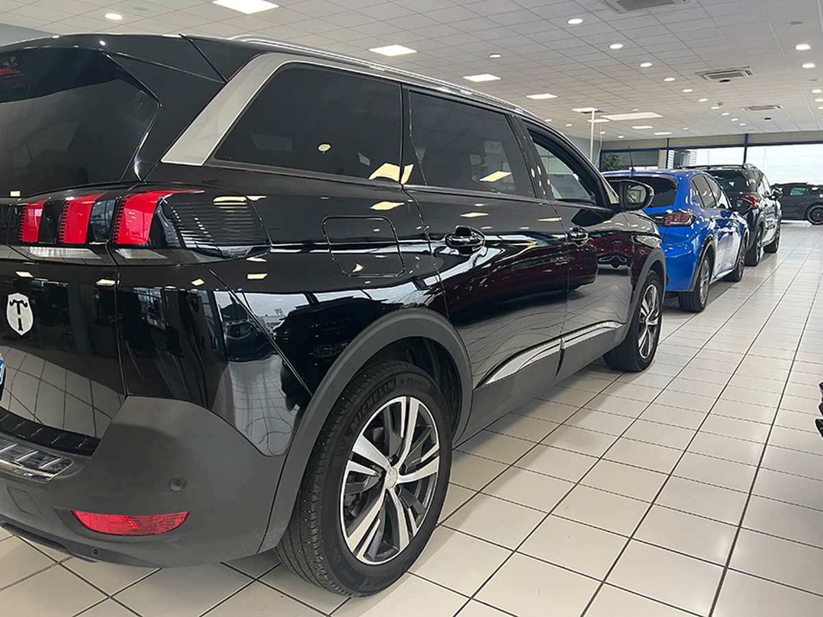 Tesla Model Y Déjà VENDU ! BOOSTER la Vente de votre Véhicule ! Emplacement stratégique !