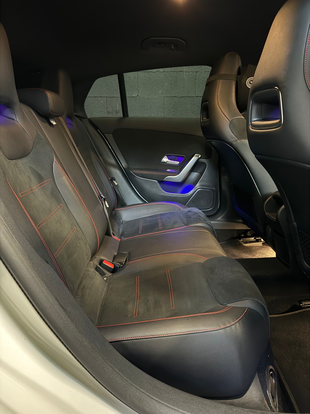 Mercedes-Benz CLA SHOOTING BRAKE 220D 2.0 190 AMG LINE