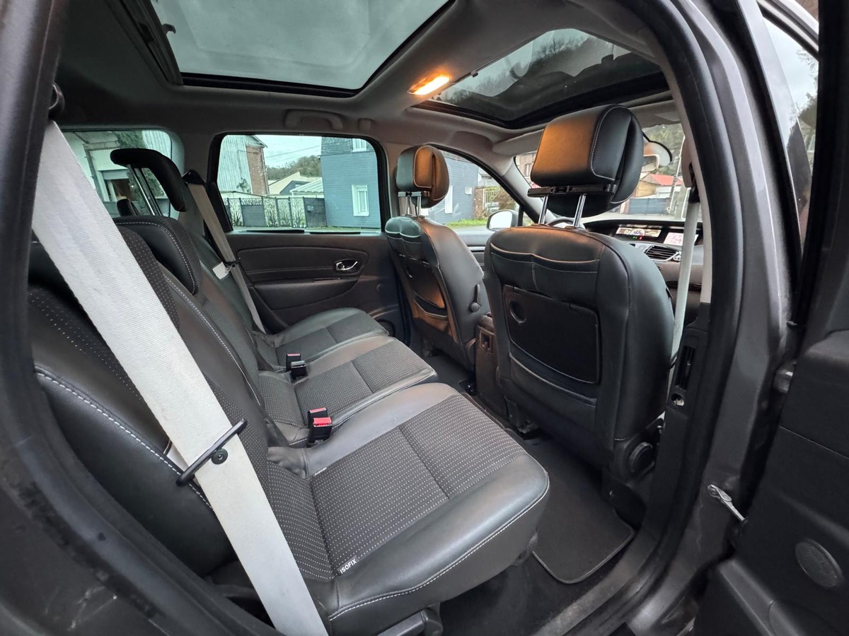 RENAULT Grand Scenic 1.5 DCI 110-7 Places- BOSE Edition-Garantie