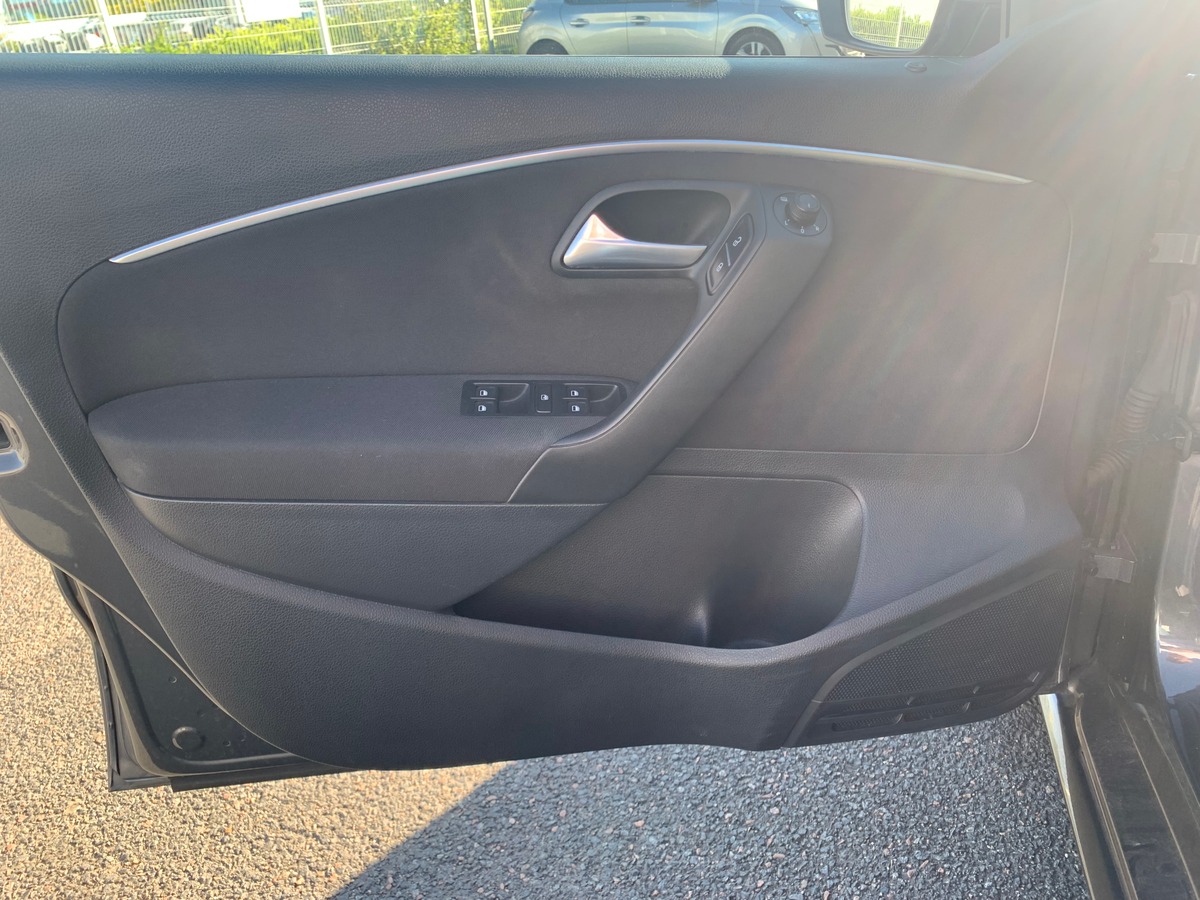 Volkswagen Polo 90 ch | Lounge | Mirror Link | Régulateur de vitesse | GPS | Radar avant et arriére