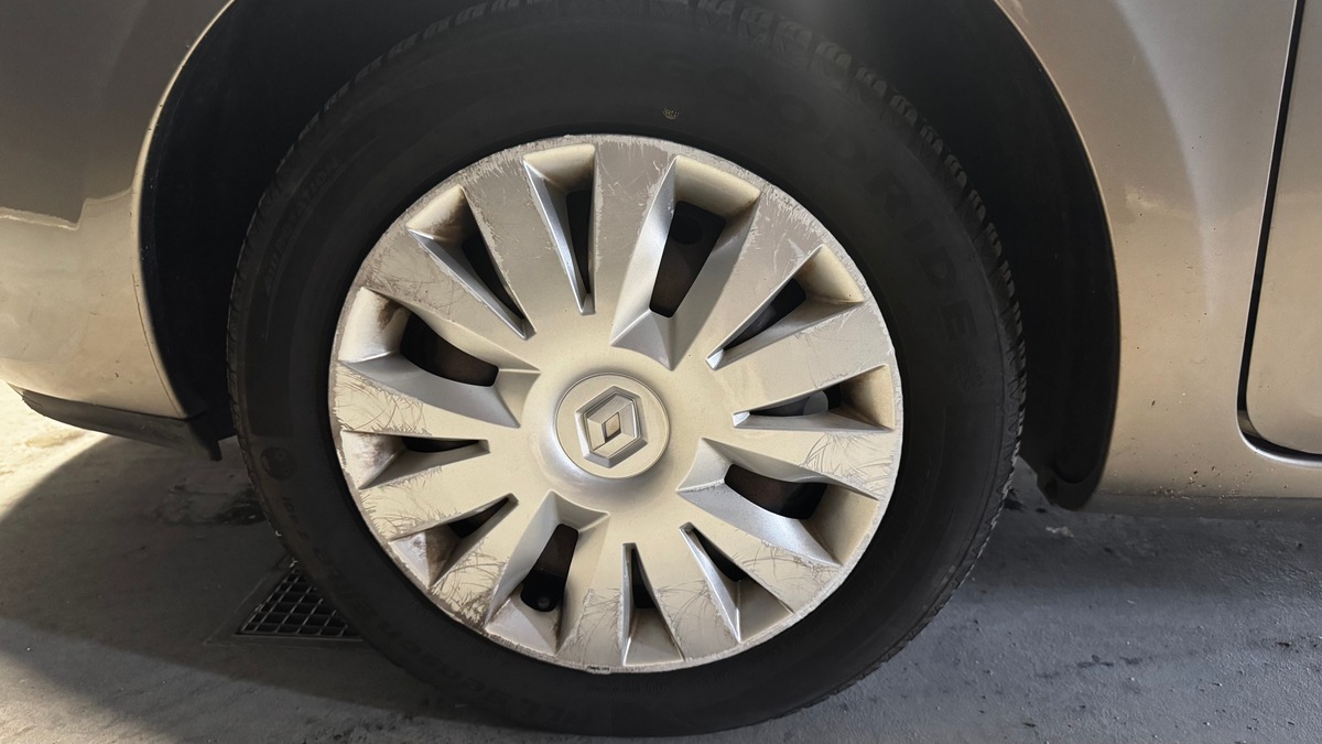 RENAULT Clio III 1.2i 75CH GPL 1ere Main