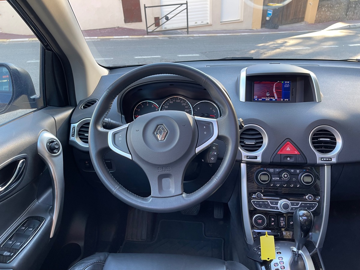 RENAULT Koleos 2.0 DCI 150 CV 4X4 / Toit Ouvrant / Finition Bose /1er Main / Km réel