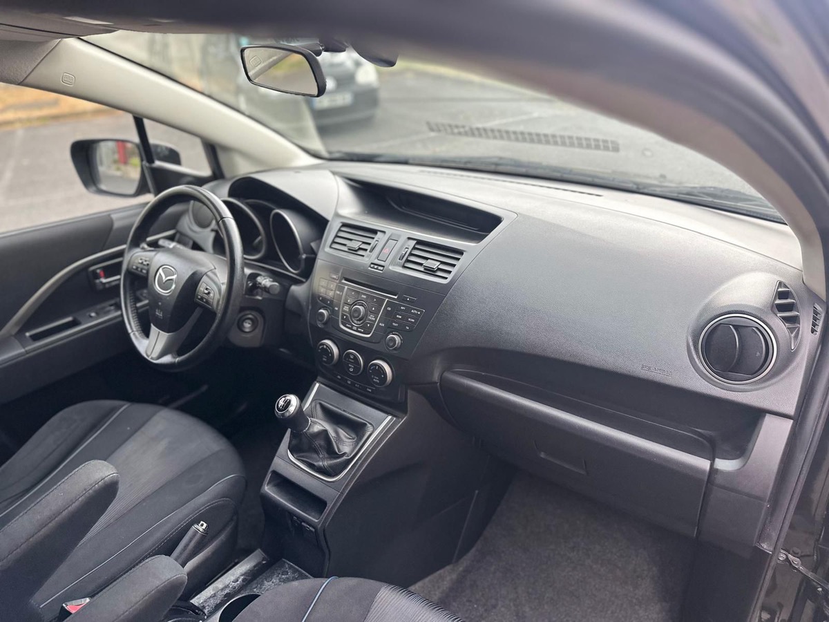 Mazda Mazda 5 1.6 MZ-CD 115 CV 7 plase en 4X