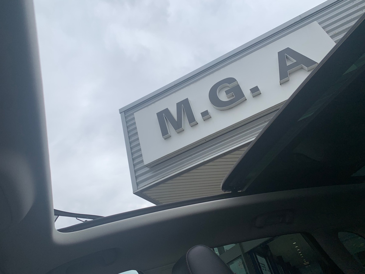 MG EHS LUXURY