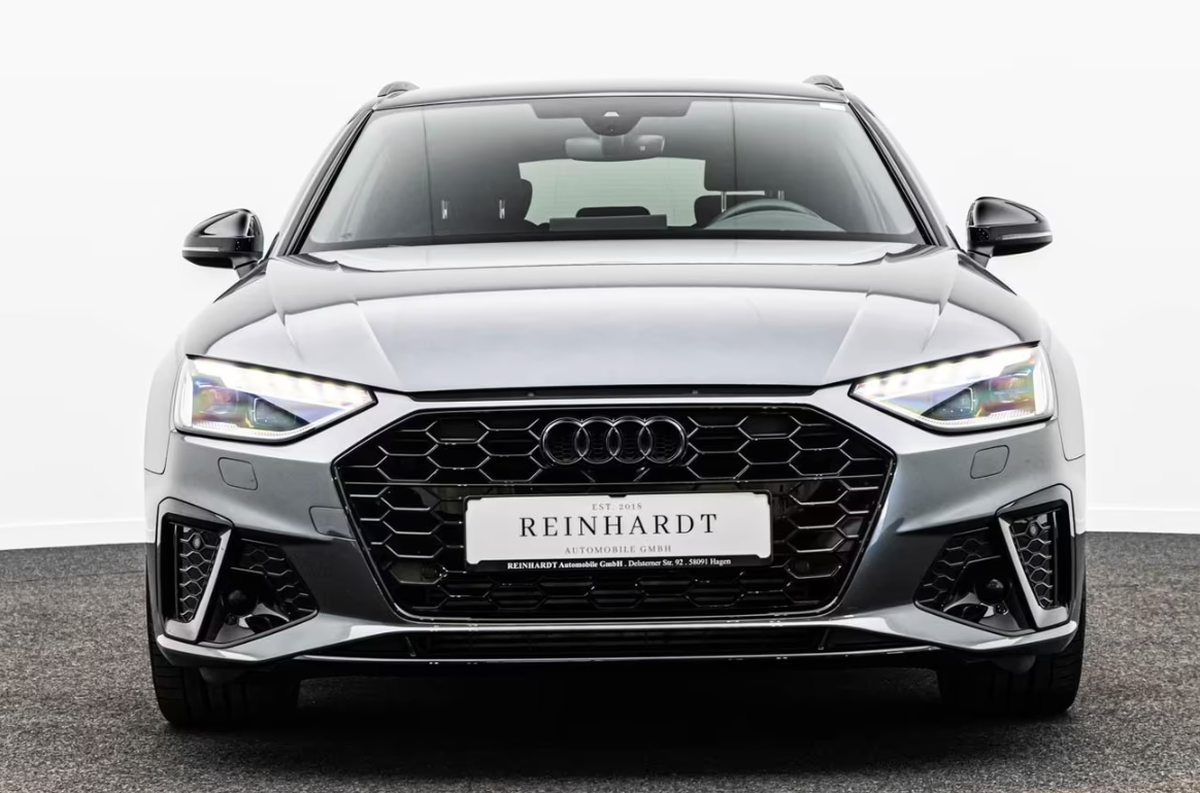 Audi A4 Avant V 40 TFSI 204ch S Line S tronic 7 Attelage Caméra Feux LED matrix