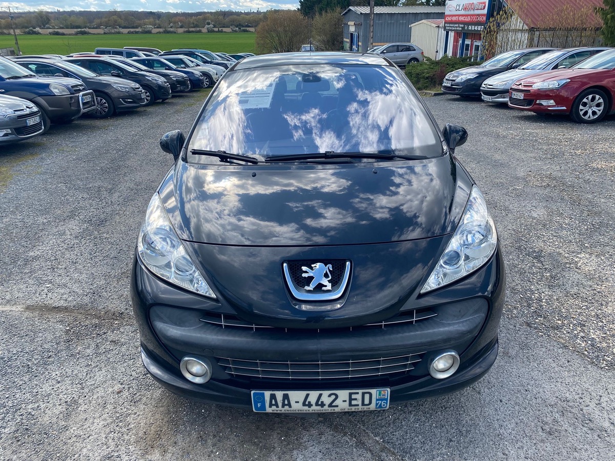 Peugeot 207 1.6 hdi 110cv feline 1ere main faible kilomètre 