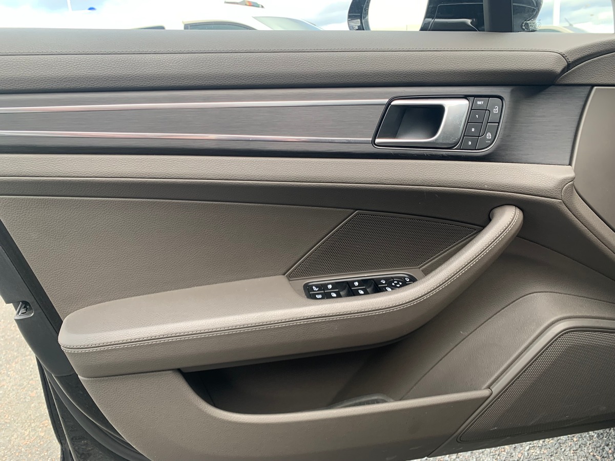 Porsche Panamera 465 ch | Platinium Edition | 4 E- Hybrid | TVA Récupérable | Jantes Sport Exclusive