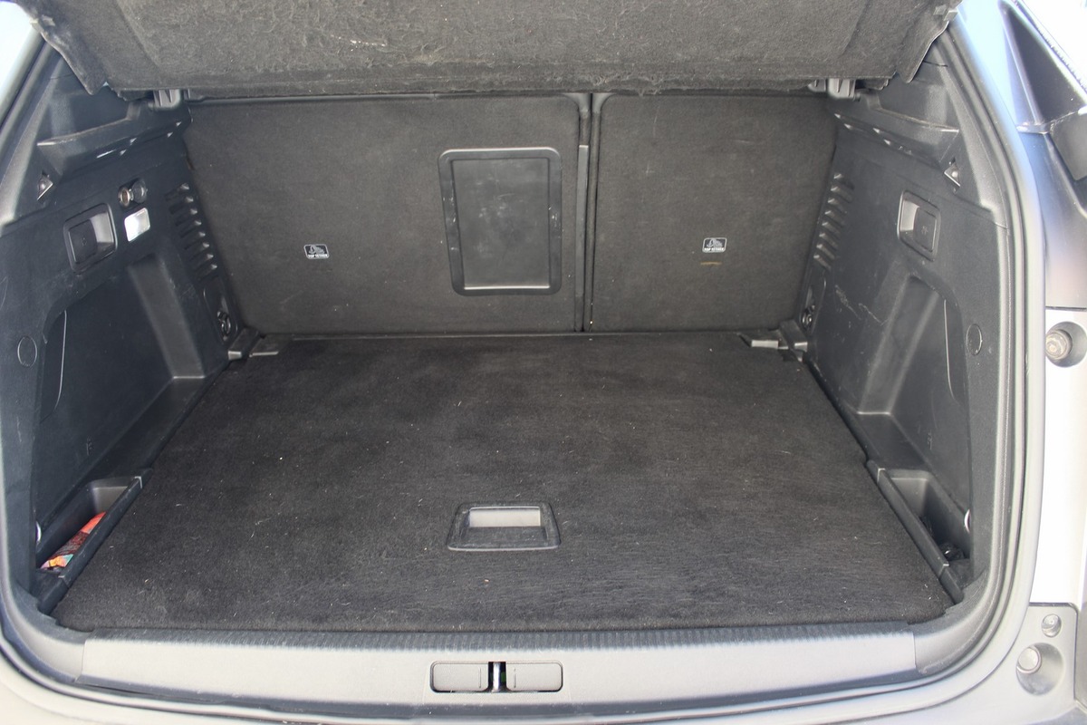 Peugeot 3008 II 2.0 BLUEHDI 180 ch GT EAT6 + CARPLAY + CUIR