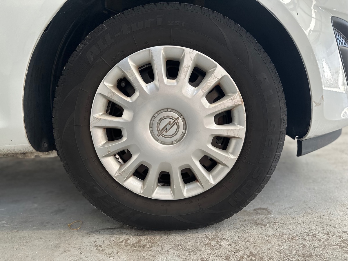 Opel Corsa IV (2) 1.0 65 COOL LINE 3P Garantie 12 mois