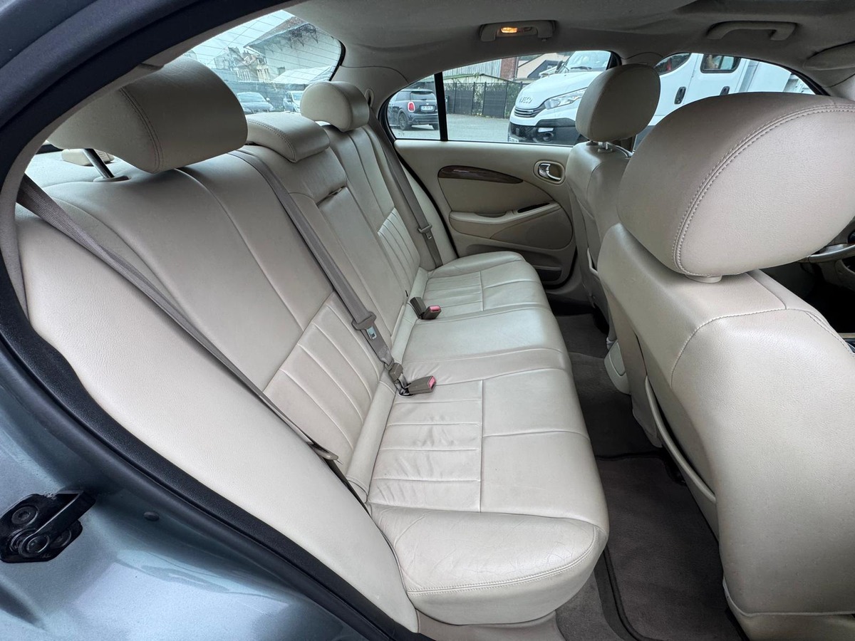 Jaguar S-Type 4.2 V8 Executive 298cv -Boite automatique