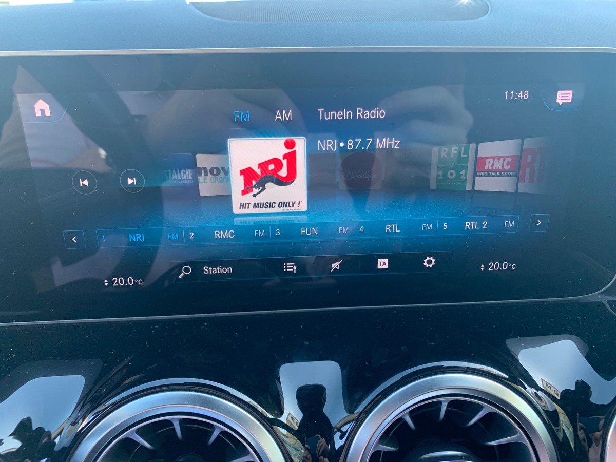 Mercedes-Benz Classe B 150 chevaux | Progressive Line | Siéges chauffants | Caméra recul | Attelage