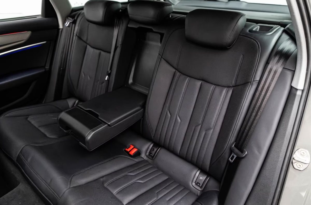Audi A6 Avant V 50 TDI 286ch Avus quattro tiptronic 8