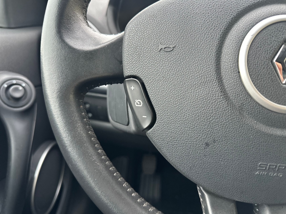 RENAULT Clio Phase 2 1.2 TCe 101 cv COURROIE OK  - RIEN A PREVOIR - CLIM AUTO - IDEAL JEUNE PERMIS