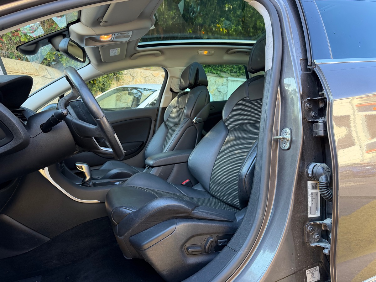 Citroën C5 Tourer 2.0 HDI 181 CV / Hydractive / Exécutive / Toit Panoramique / GPS