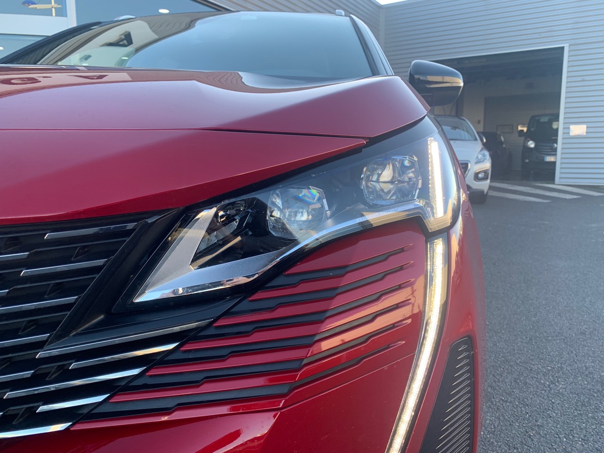 Peugeot 3008 130 ch | GT | Pack Alcantara | Pack City 2 | Hayon Motorisé avec accès Mains Libres
