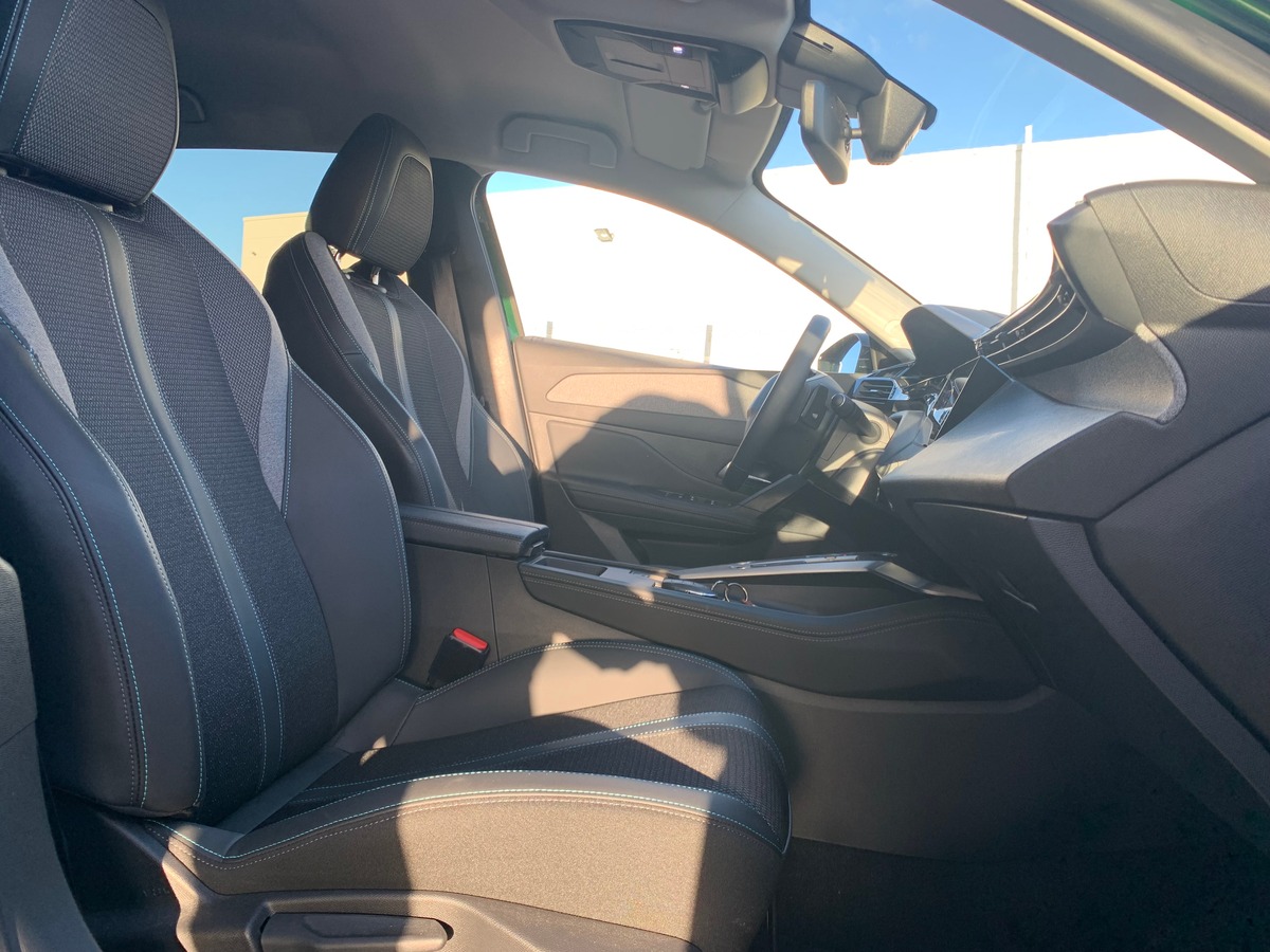 Peugeot 308 130 ch | Allure | Caméra de recul | GPS Cartographique | Régulateur de vitesse adaptatif