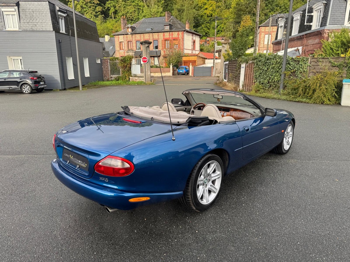Jaguar XK8 Cabriolet 4.0 V8 285cv - Garantie