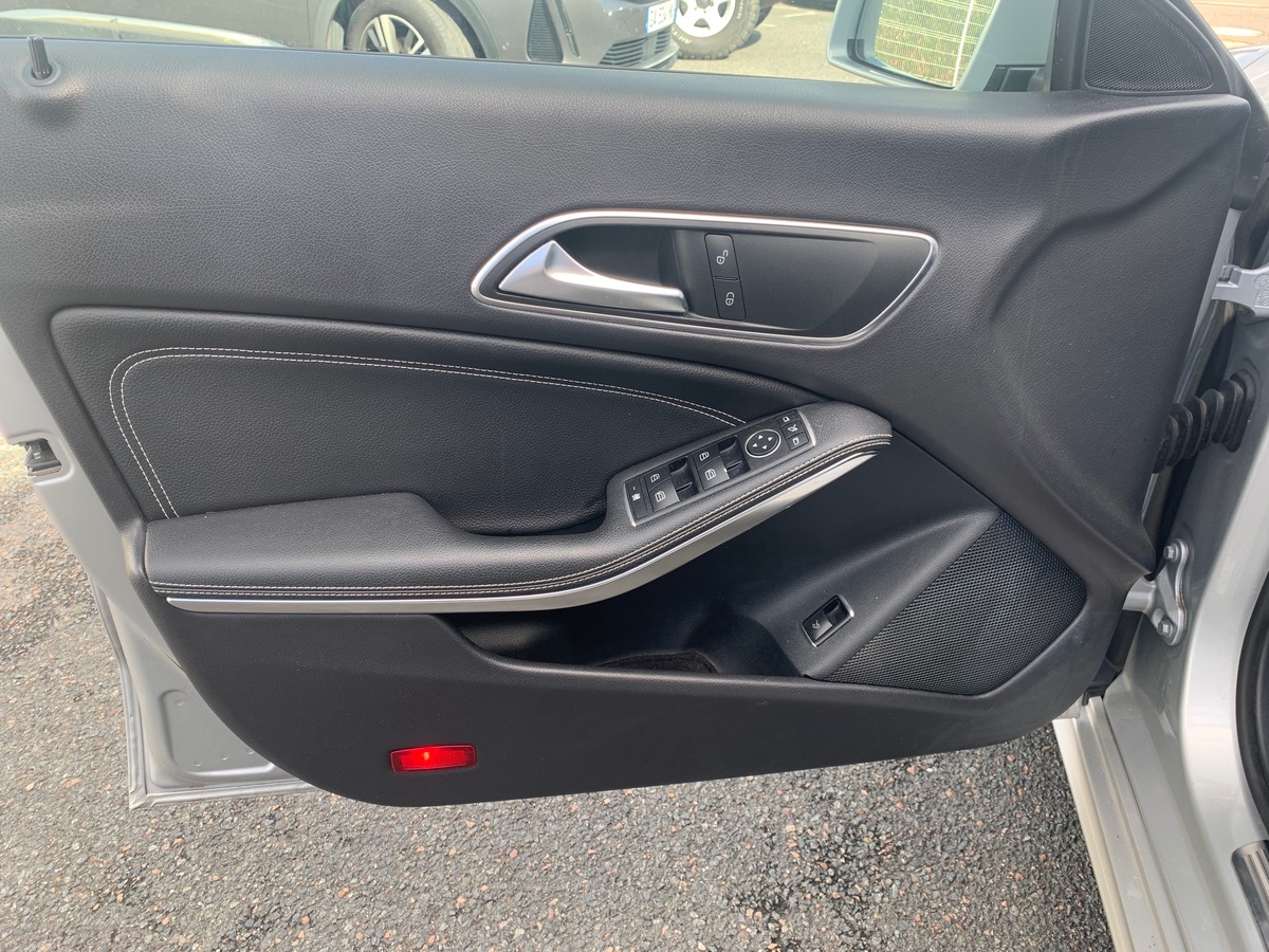 Mercedes-Benz CLA 177 ch | Sensation | Aide Parking | GPS | Régulateur vitesse | Phares bi-xénon