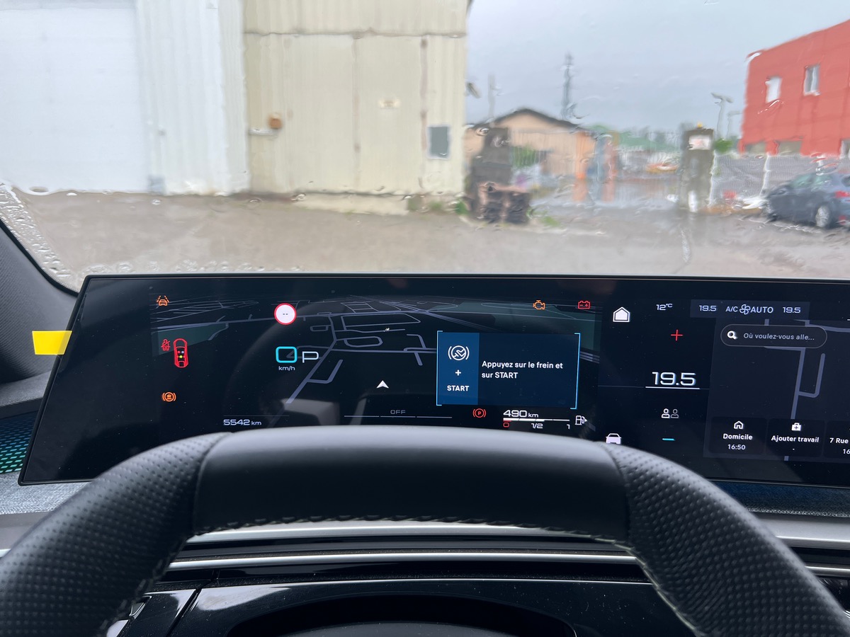 Peugeot 3008 GT HYBRID 136cv, CAMERA DE RECUL, GPS