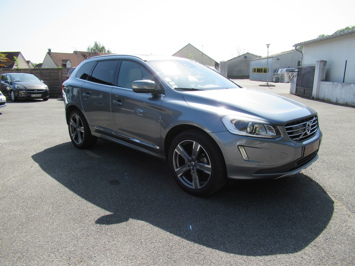 Volvo XC60 D4 2.0 190 INSCRIPTION Luxe Geartronic