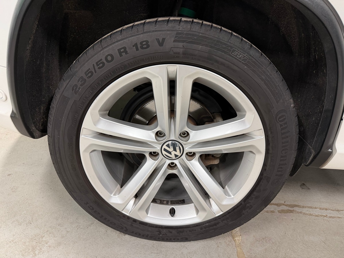 Volkswagen Tiguan 2.0 TDI R LINE TOIT PANORAMIQUE OUVRANT / CAMERA DE RECUL