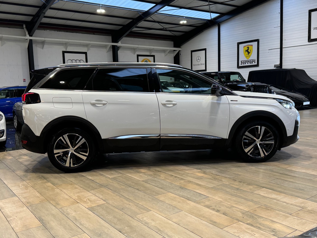 Peugeot 5008 2.0 BLUE HDi EAT8 180CV GT LINE 1ERE MAIN CARPLAY / ATTELAGE