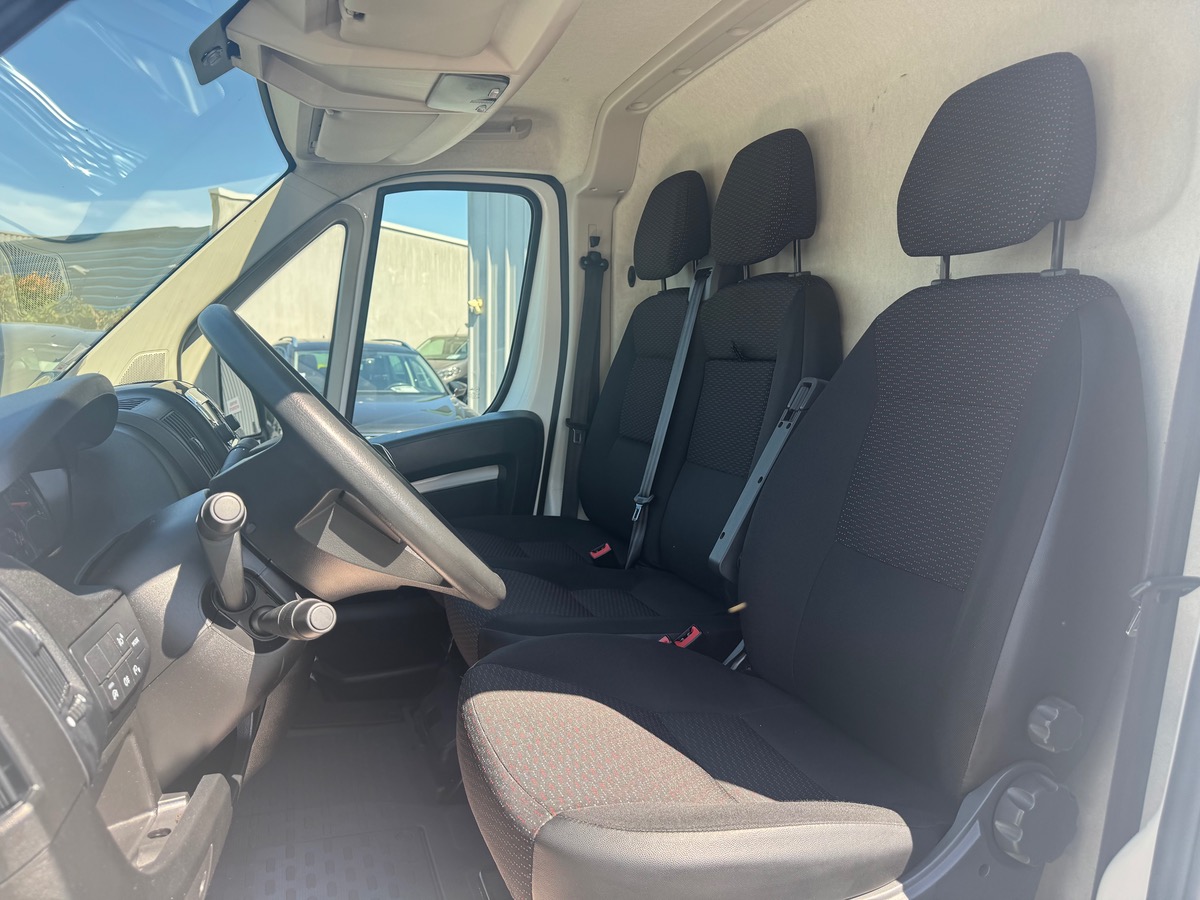 Peugeot Boxer L2H2 2.2 BHDI 120CH PREMIUM PACK