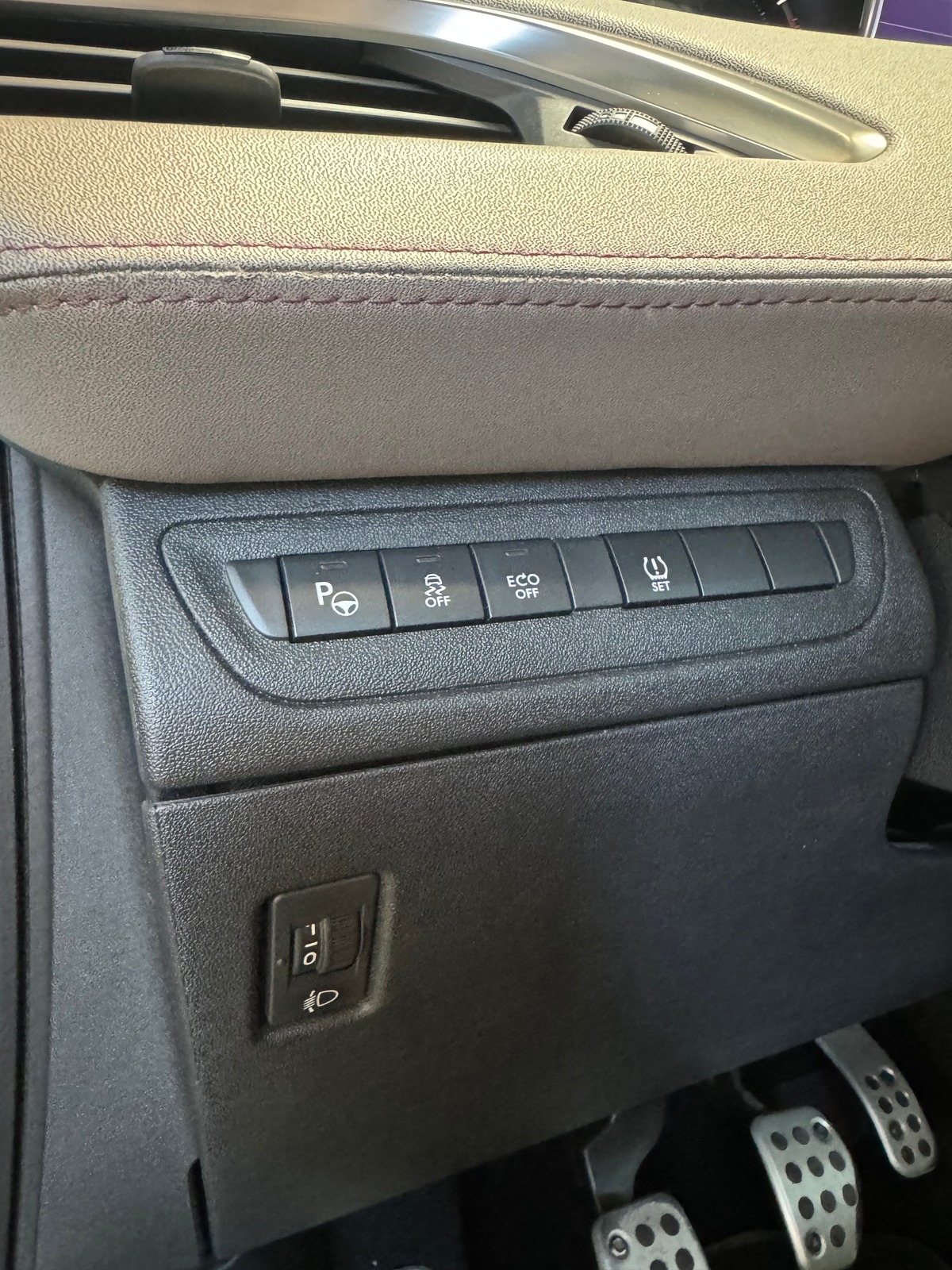 Peugeot 208 XY JBL 1.6 e-HDi 115 BVM6 Park Assist