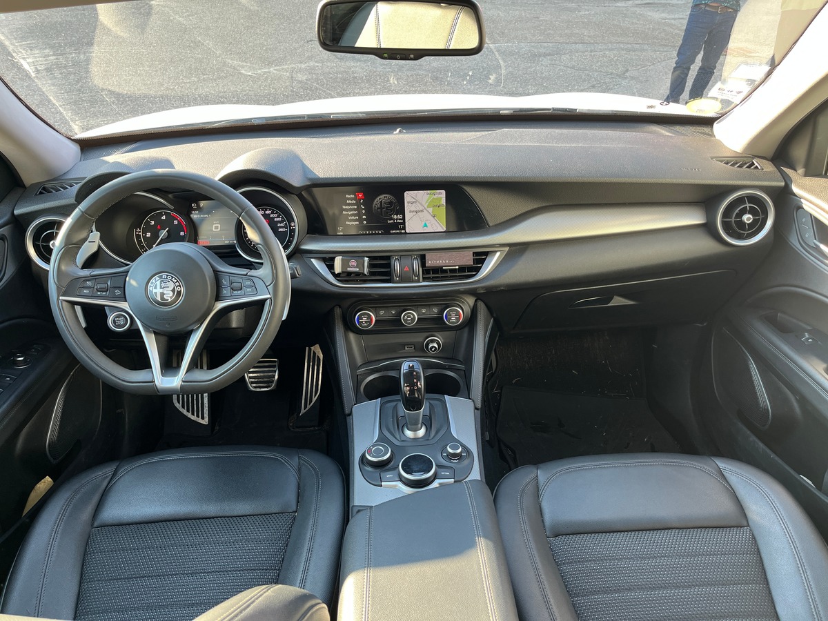 Alfa Romeo Stelvio 2.2 210CH Q4 SPORT EDITION, AT8, HAYON ELEC, CAMERA, MAINTIEN DANS LA VOIE
