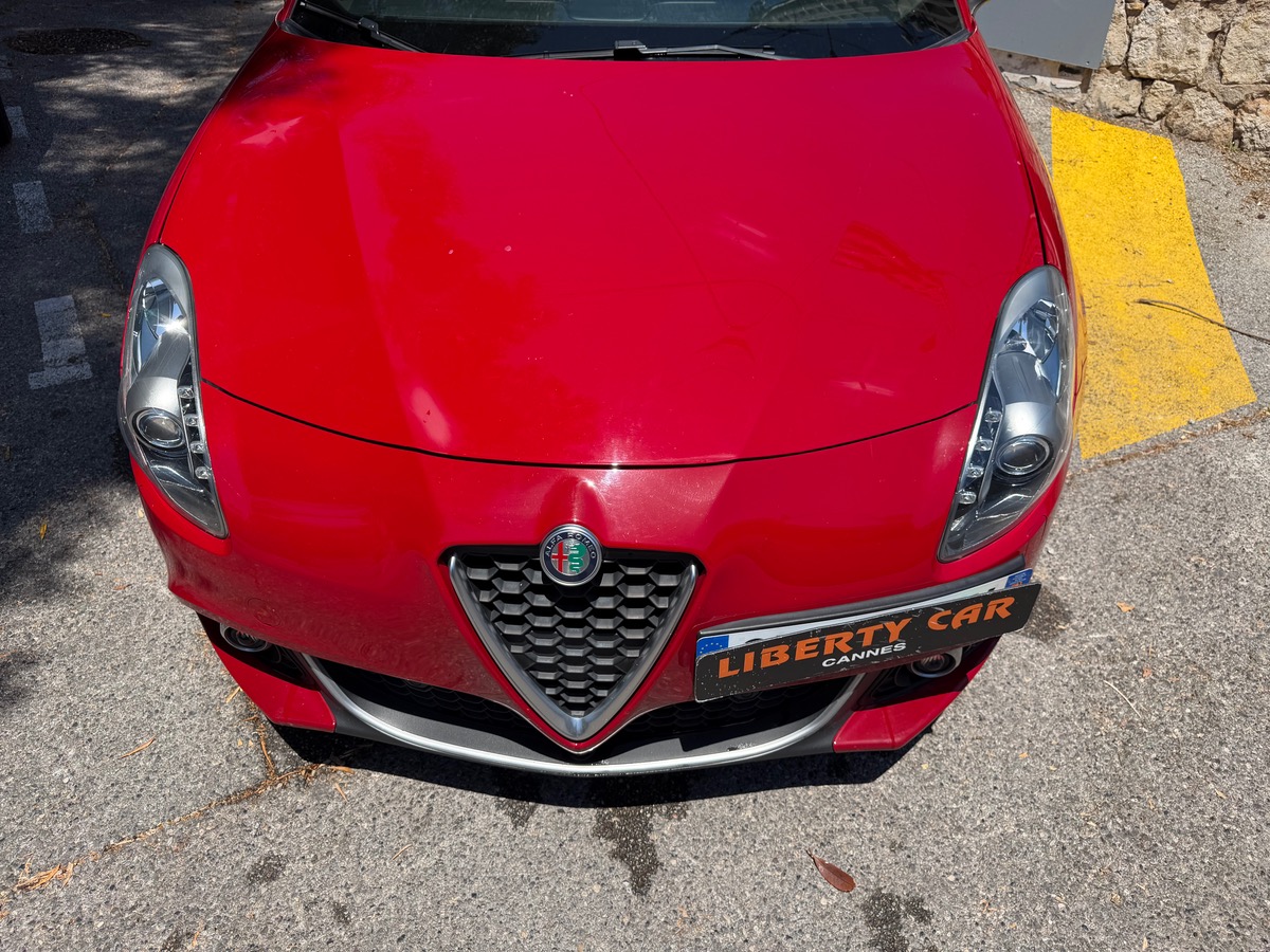 Alfa Romeo Giulietta 2.0 JTDM 170 CV PHASE 3 / Executive Sport / Toit Ouvrant /CarPlay/ Full Options