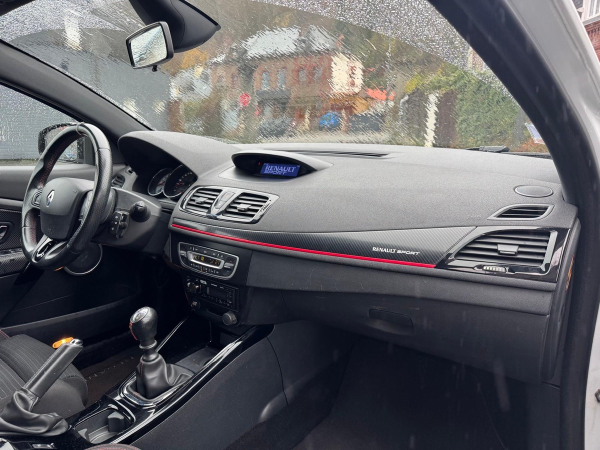 RENAULT Megane 3rs phase 2 2.0 265cv Sport/ RS Monitor