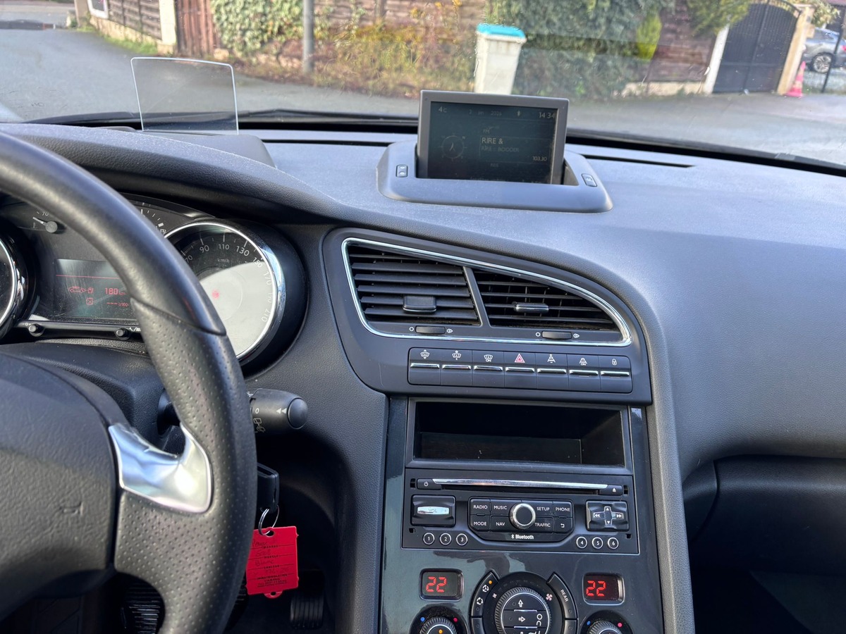 Peugeot 5008 1.6 HDi Allure 7 Places - Attelage - Révisé - Garantie