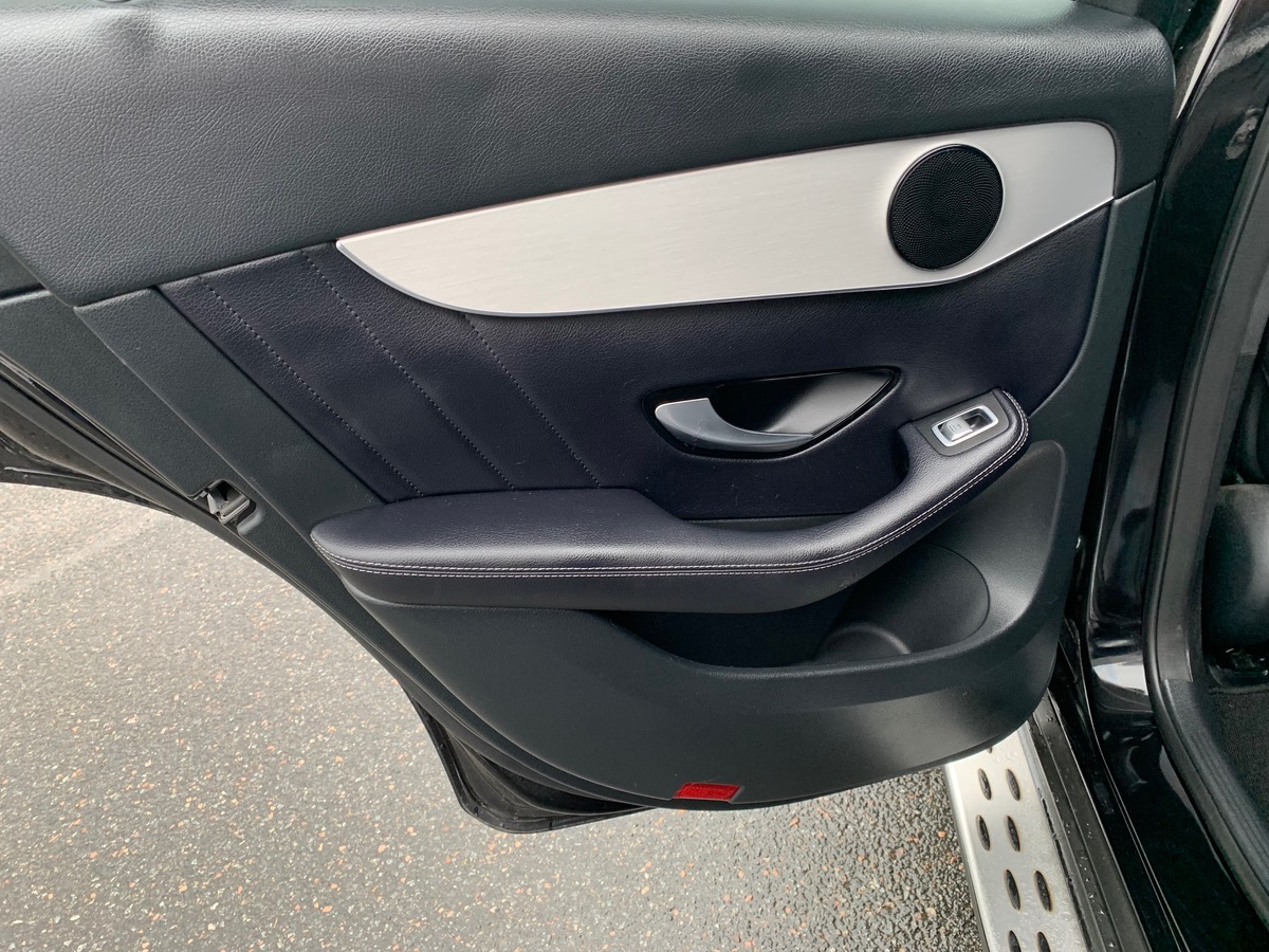 Mercedes-Benz GLC Coupé 204 ch | 250 | Sportline | 4 MATIC | Pack Aide au Parking Active avec caméra