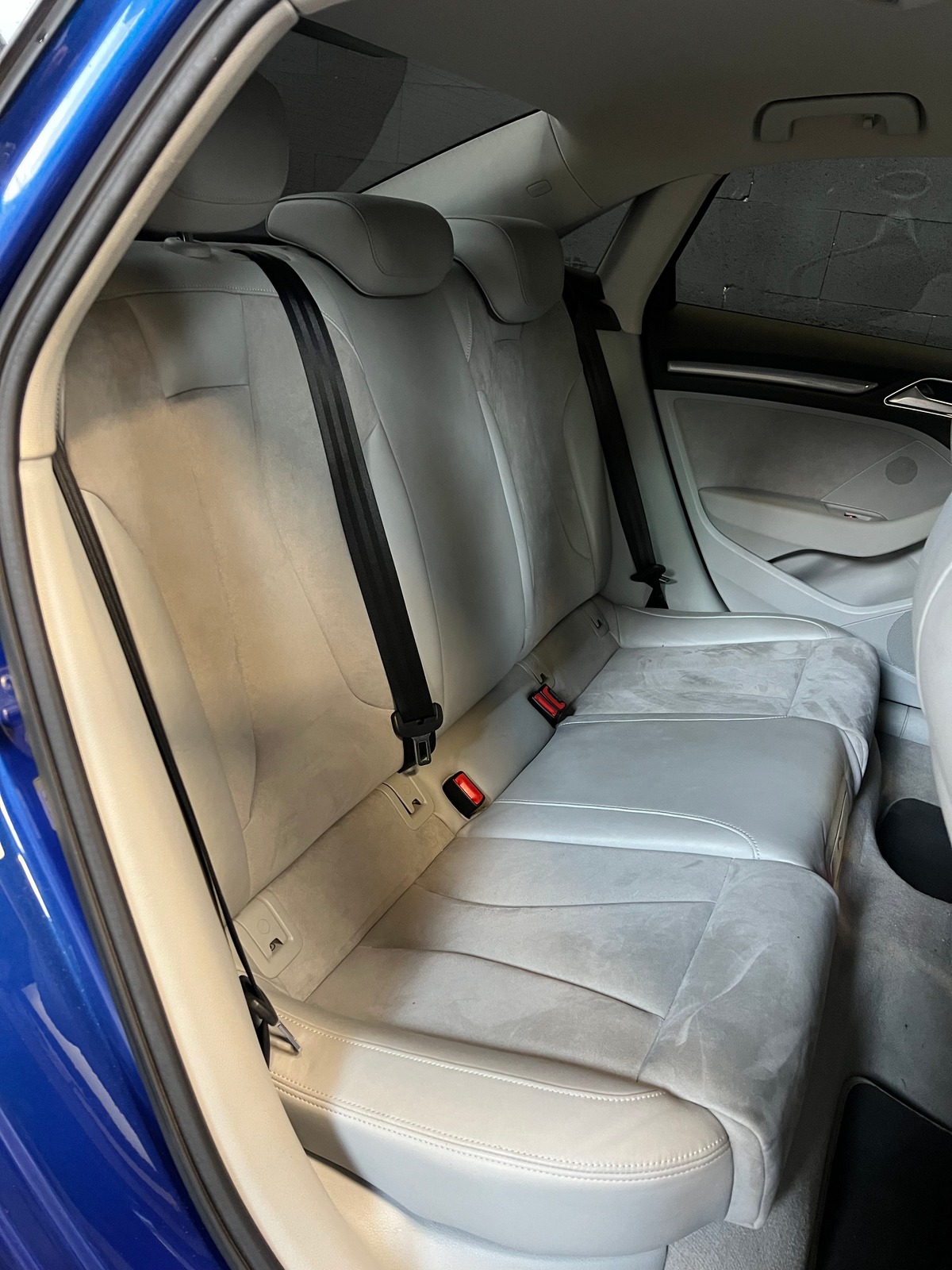 Audi A3 Sedan S-Line 1.8 TFSi Quattro