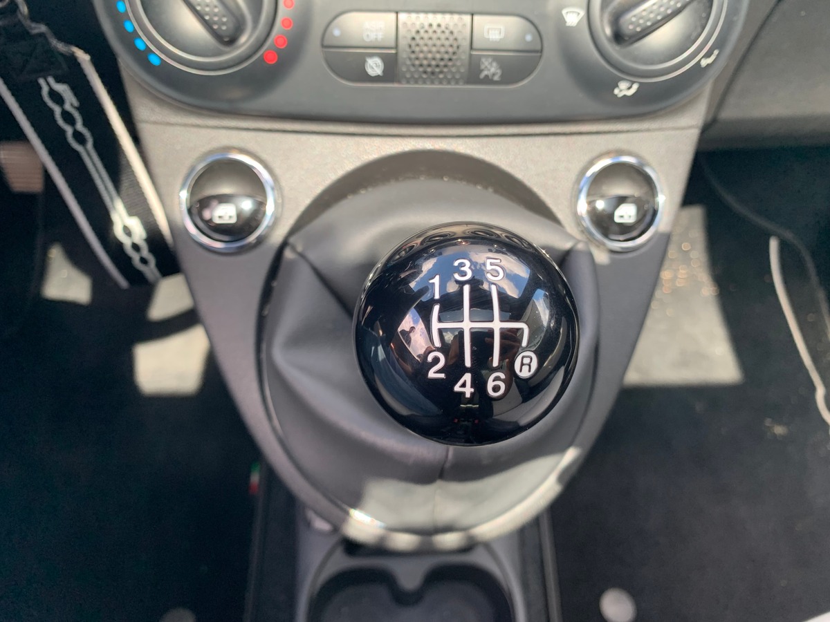 Fiat 500 70 chevaux | Dolcevita | Toit vitré | Régulateur de vitesse | Faible kilométrage