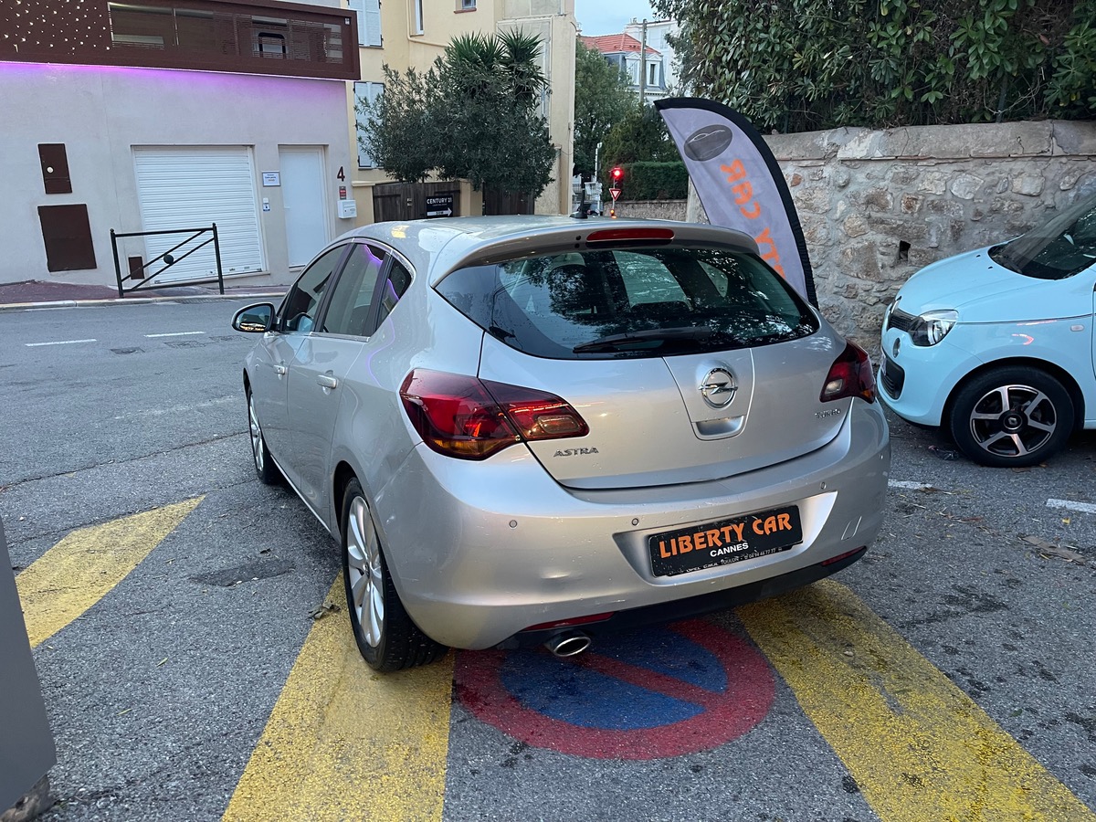 Opel Astra 1.4 T i 140 CV Turbo / Boîte Auto / Radar Arr/ Clim Auto / 5 Portes
