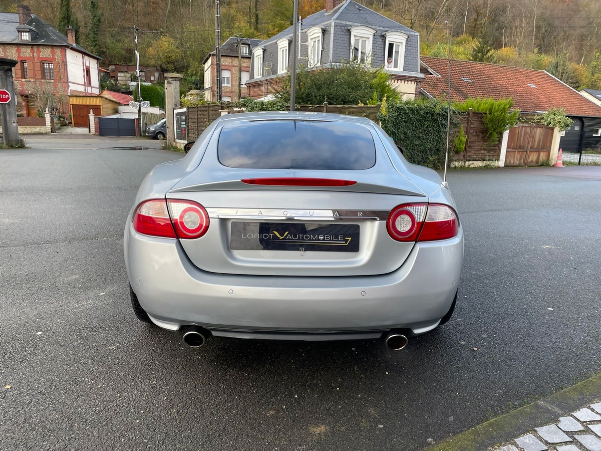 Jaguar XK V8 4.2