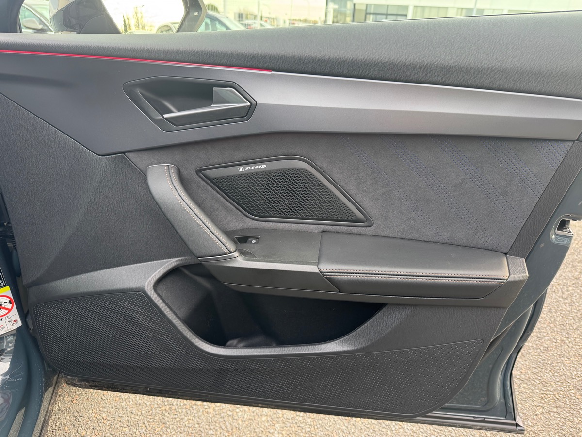 Cupra FORMENTOR E-HYBRID 204 | V | Pack Audio SENNHEISER | JA 19 Sandstorm cuivrées | Caméra Recul