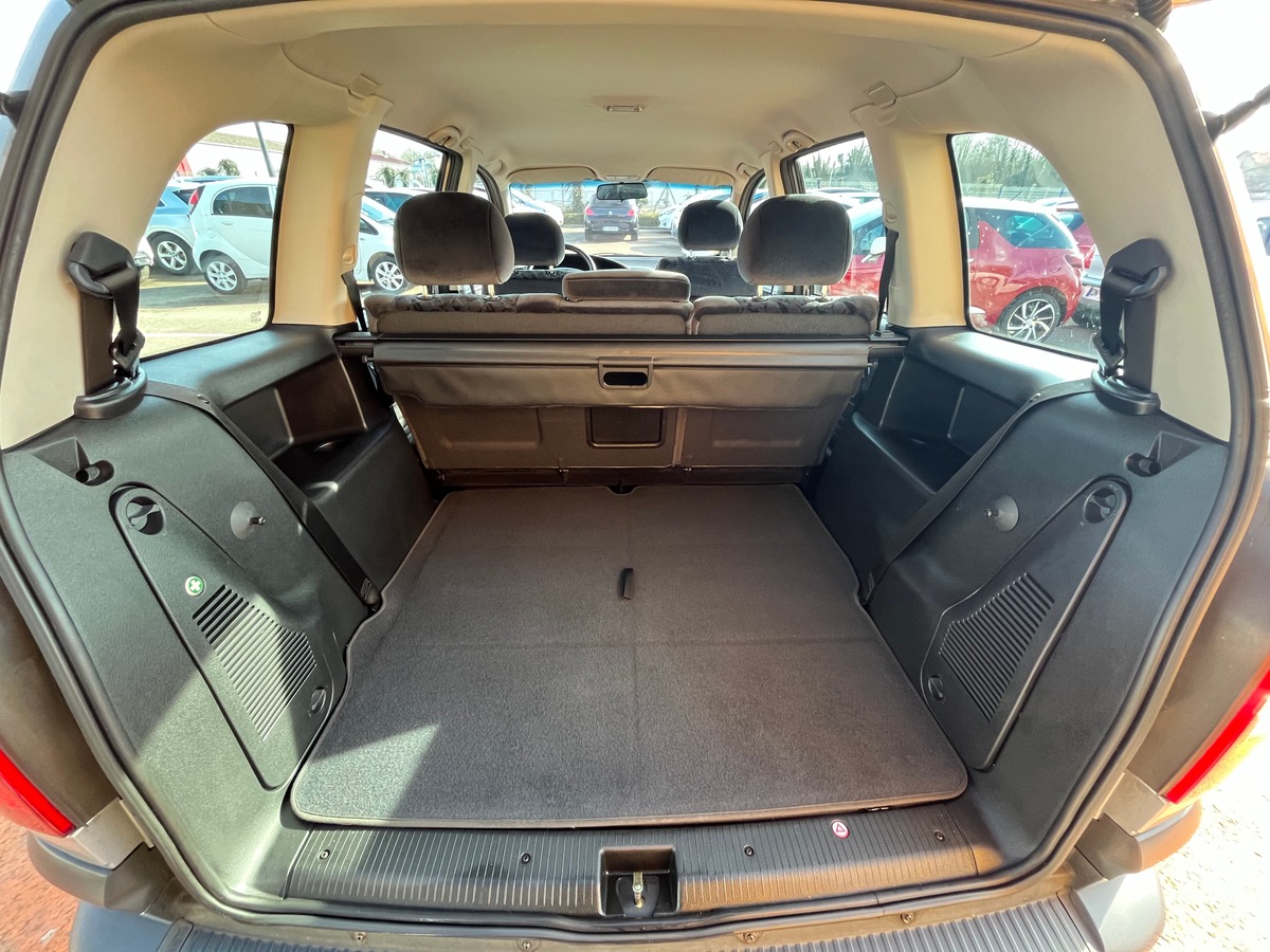 Opel Zafira A 1.8 i 125 CH ELEGANCE 7 PLACES 1ERE MAIN