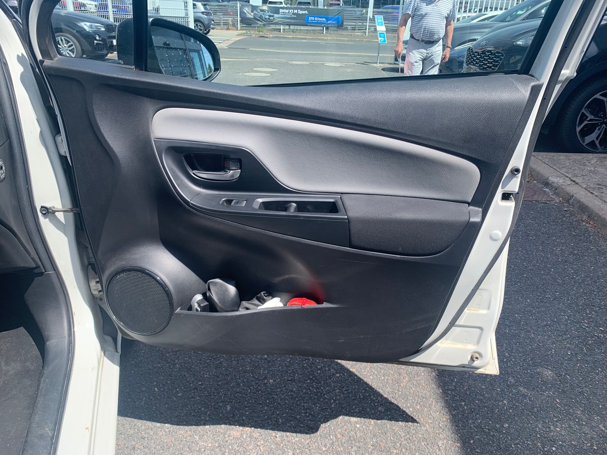 Toyota Yaris Hybrid 100H | Collection | Premiére MAIN | Caméra de recul | Régulateur de vitesse