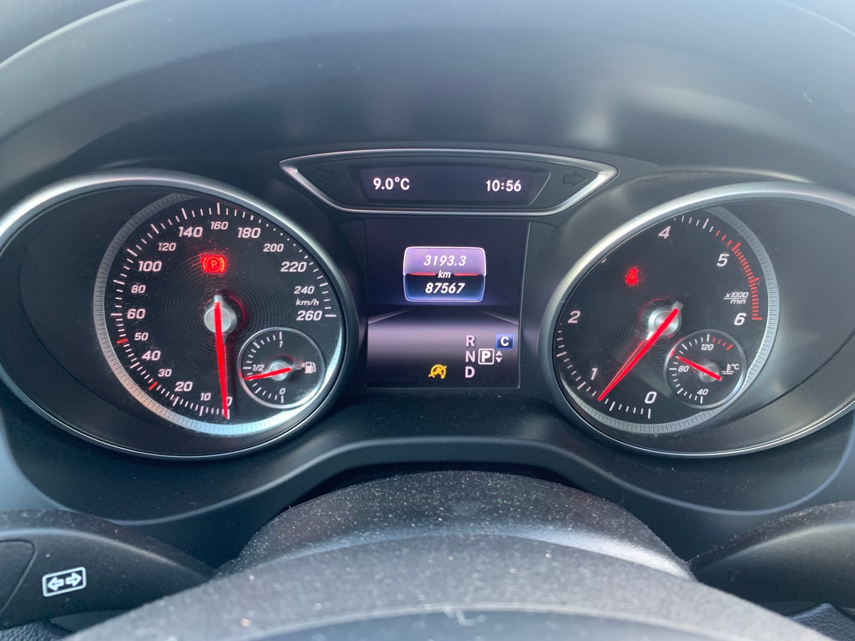 Mercedes-Benz GLA 136 | Sensation | Caméra recul | Régulateur vitesse | Siéges chauffants électrique