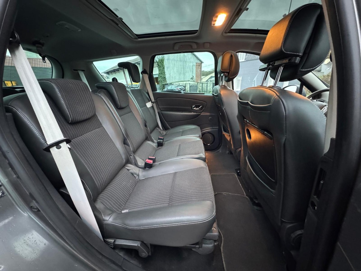 RENAULT Grand Scenic 1.5 DCI 110-7 Places- BOSE Edition-Garantie