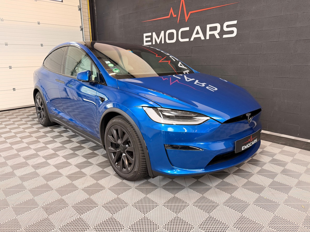 Tesla Model X PLAID 1020 CH